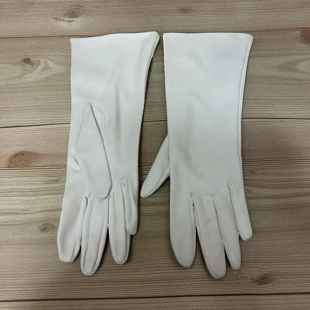Vintage Women's White Double Woven Nylon Formal 11